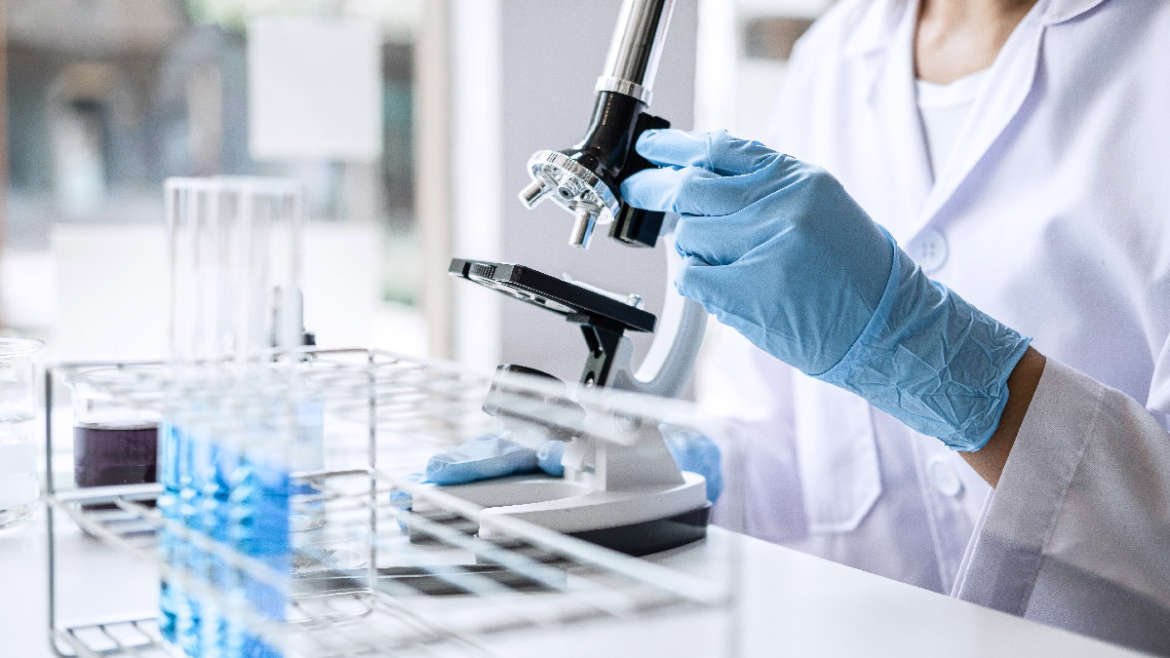 Extraordinary Ability Visas: EB-1 vs. O-Visa