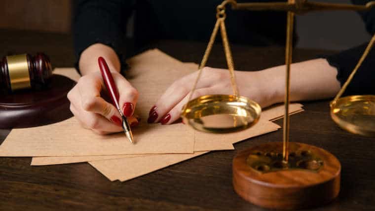 How to Choose a Good Immigration Attorney